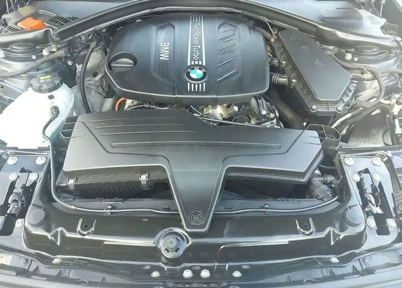 BMW GT 3 LUXURY 2014 GOD. 13.000 EUR