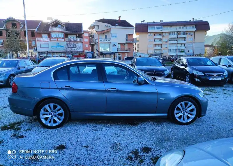 BMW 320D 2012 GOD 184KS