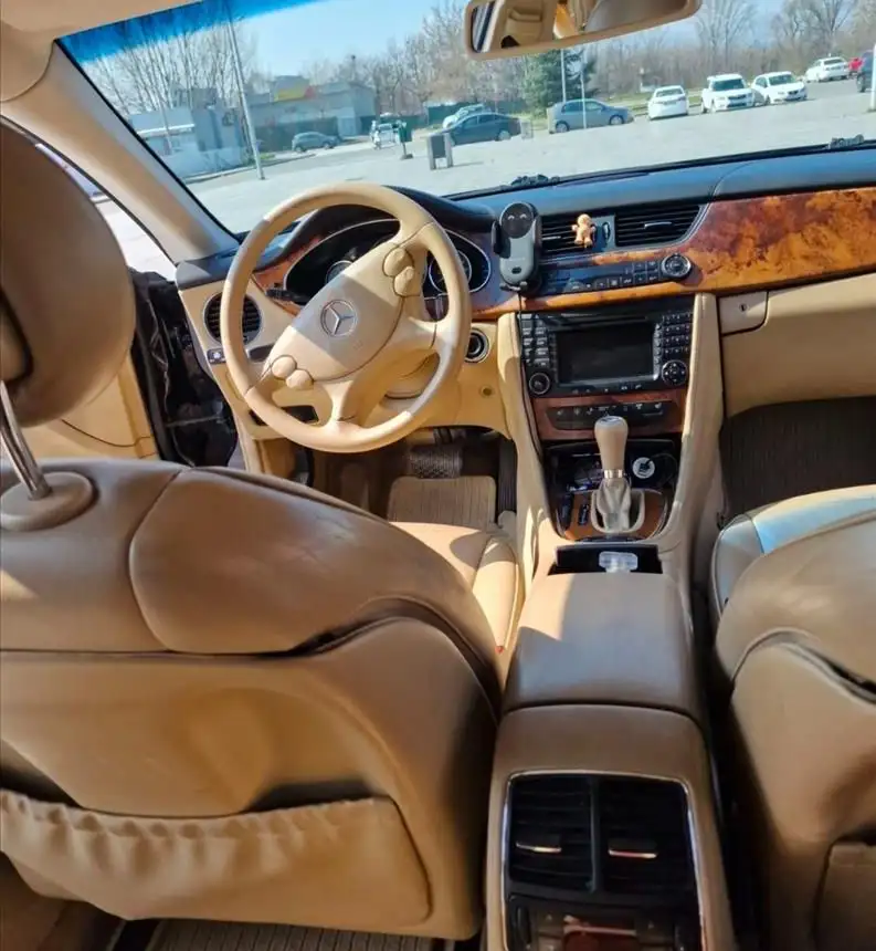 mercedes cls 500 benz/pllin