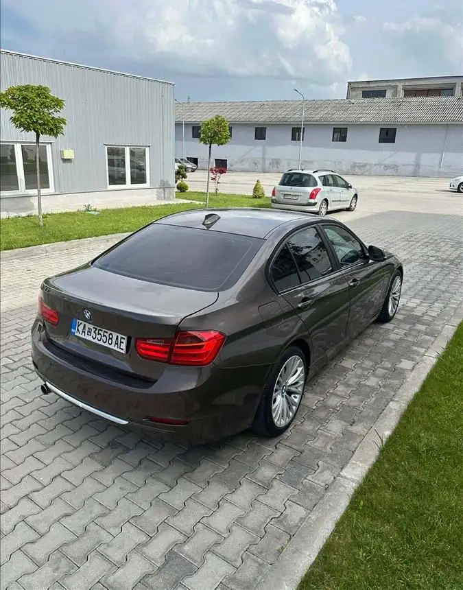 BMW F30 2014