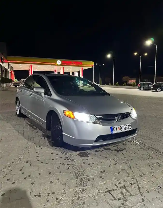 Honda Civic 4DR