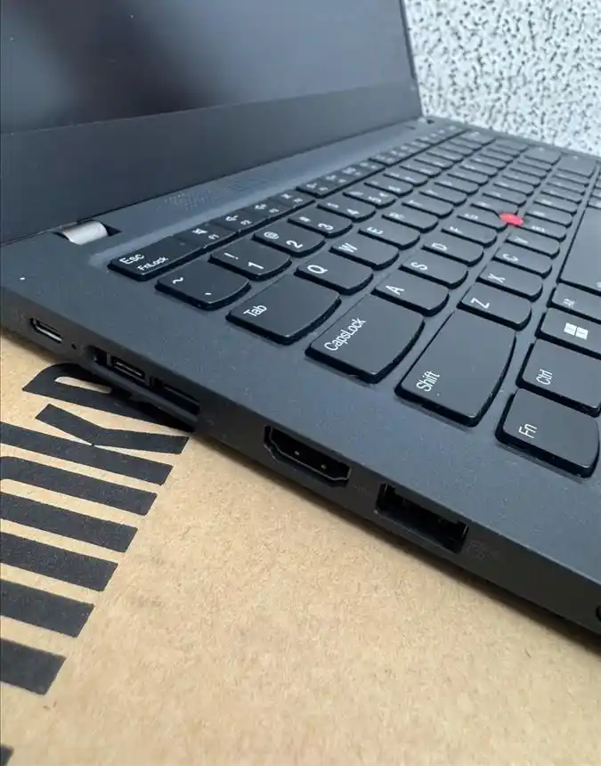 Lenovo ThinkPad t14s GEN 2 intel i5 11-gen