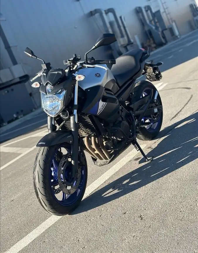 Yamaha Xj6 RaceBlue