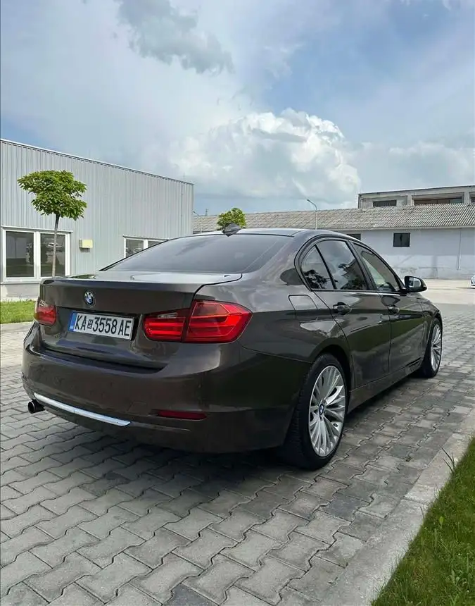 BMW F30 2014