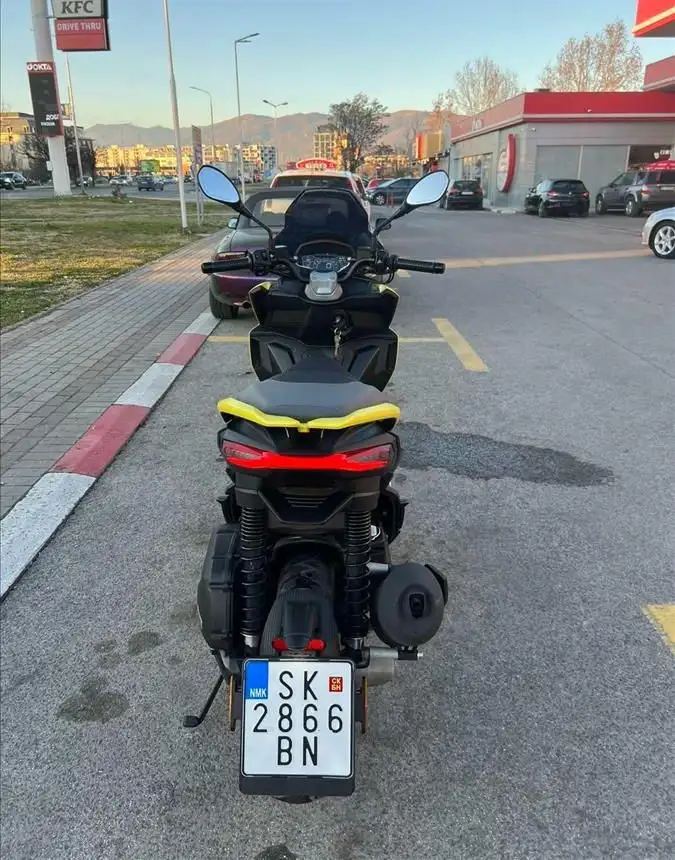 Prodavam Aprilia