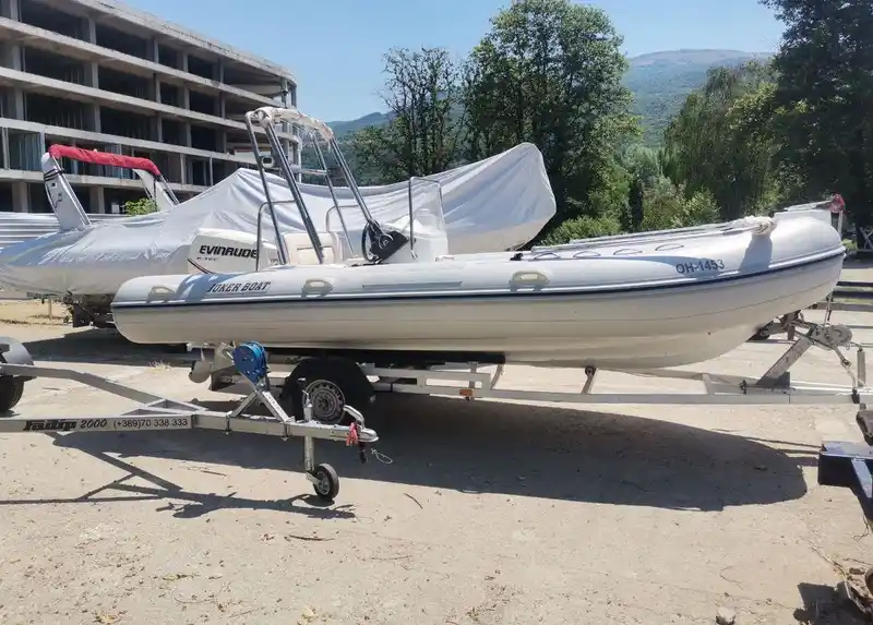 JOKER BOAT EVENRUIDE 115 E-TEC