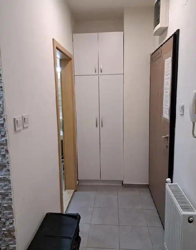 Stan za kratok prestoj nokjevanje vo Aerodrom