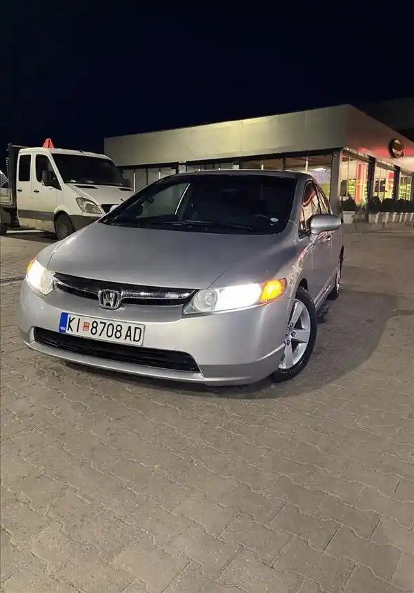 Honda Civic 4DR