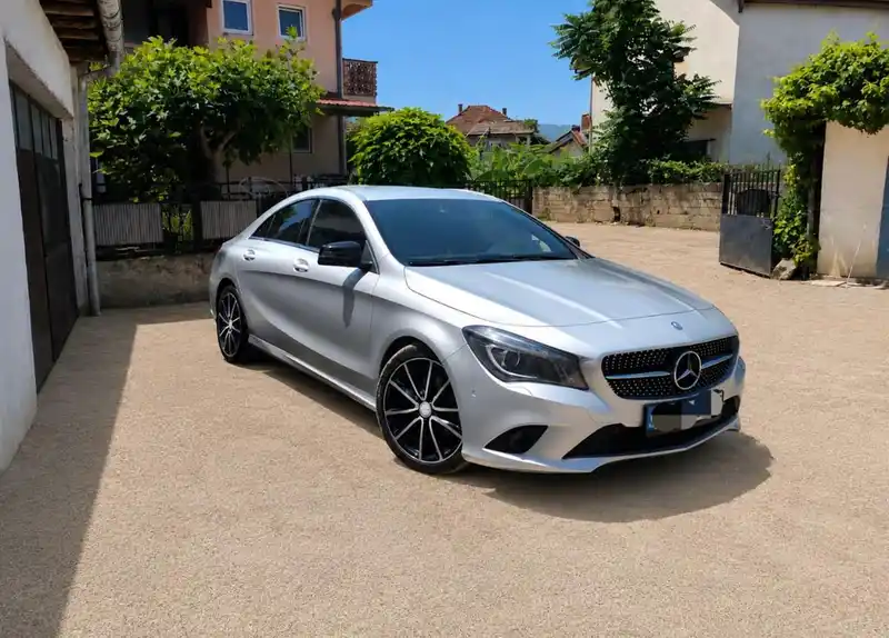 Mercedes-Benz CLA 220 CDI 4MATIC
