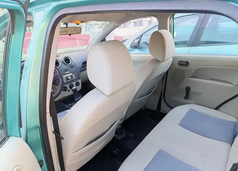 FORD FIESTA 1.3 BENZIN PLIN ODLICNA