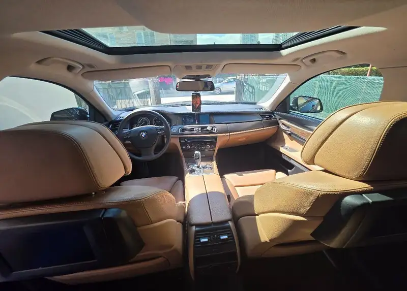 BMW 730 - Full Oprema