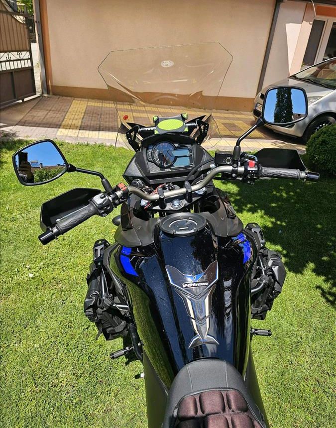 SUZUKI V STROM 650 XT