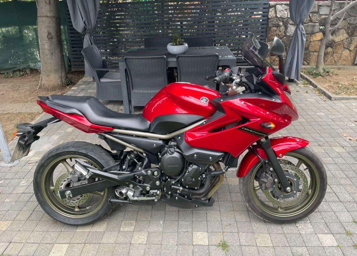 Yamaha xj6